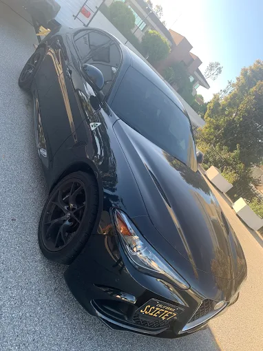Alfa Romeo Stelvio — passenger side damage